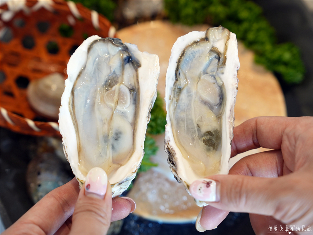 【苗栗頭份。美食】『月團圓雞湯火鍋-頭份尚順店』超人氣個人鴛鴦火鍋，澎派自助吧無限爽吃！還是寵物友善餐廳喔！ @傻蛋夫妻生活札記