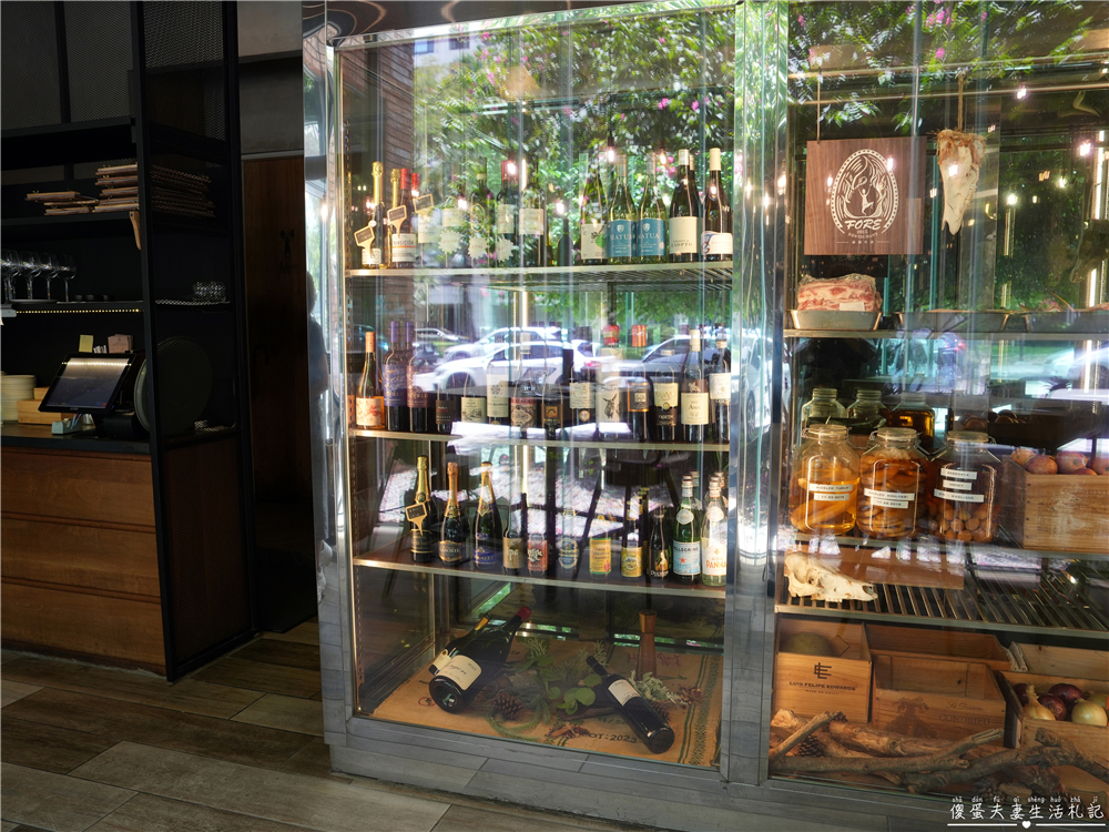 【台中西區。美食】『FORE直火料理-台中店』炭火直燒的極致饗宴！火與肉之間的品味儀式~台中直火料理推薦 @傻蛋夫妻生活札記