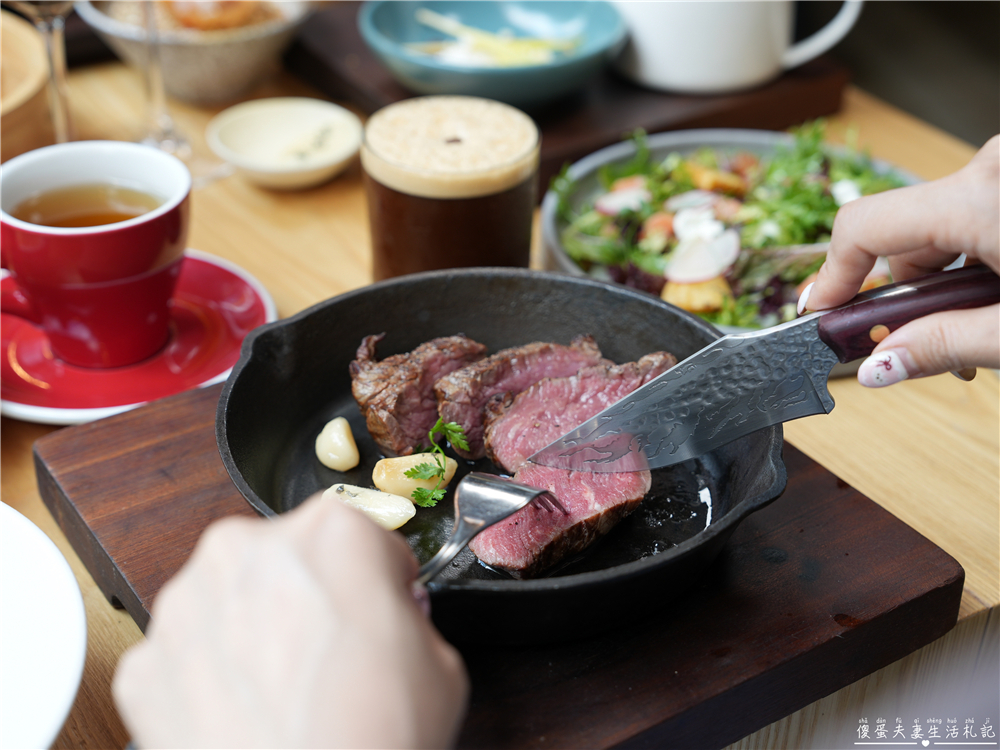 【台中西區。美食】『FORE直火料理-台中店』炭火直燒的極致饗宴！火與肉之間的品味儀式~台中直火料理推薦 @傻蛋夫妻生活札記