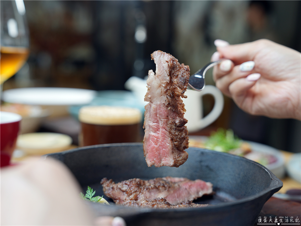 【台中西區。美食】『FORE直火料理-台中店』炭火直燒的極致饗宴！火與肉之間的品味儀式~台中直火料理推薦 @傻蛋夫妻生活札記