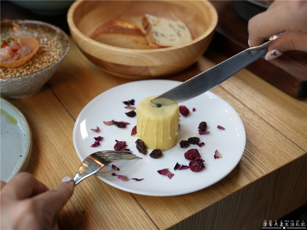 【台中西區。美食】『FORE直火料理-台中店』炭火直燒的極致饗宴！火與肉之間的品味儀式~台中直火料理推薦 @傻蛋夫妻生活札記