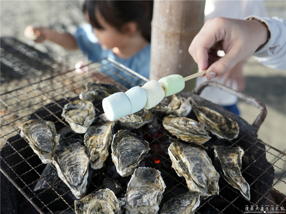 【彰化芳苑】『王功永昌叔』彰化旅遊最夯玩法！鮮蚵無限時、無限量爽吃！有吃又有玩的採蚵生態旅遊觀光三輪車！彰化親子旅遊推薦~ @傻蛋夫妻生活札記