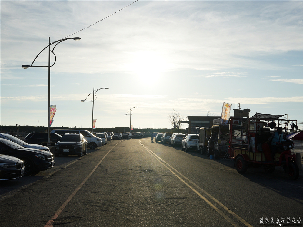 【彰化芳苑】『王功永昌叔』彰化旅遊最夯玩法！鮮蚵無限時、無限量爽吃！有吃又有玩的採蚵生態旅遊觀光三輪車！彰化親子旅遊推薦~ @傻蛋夫妻生活札記