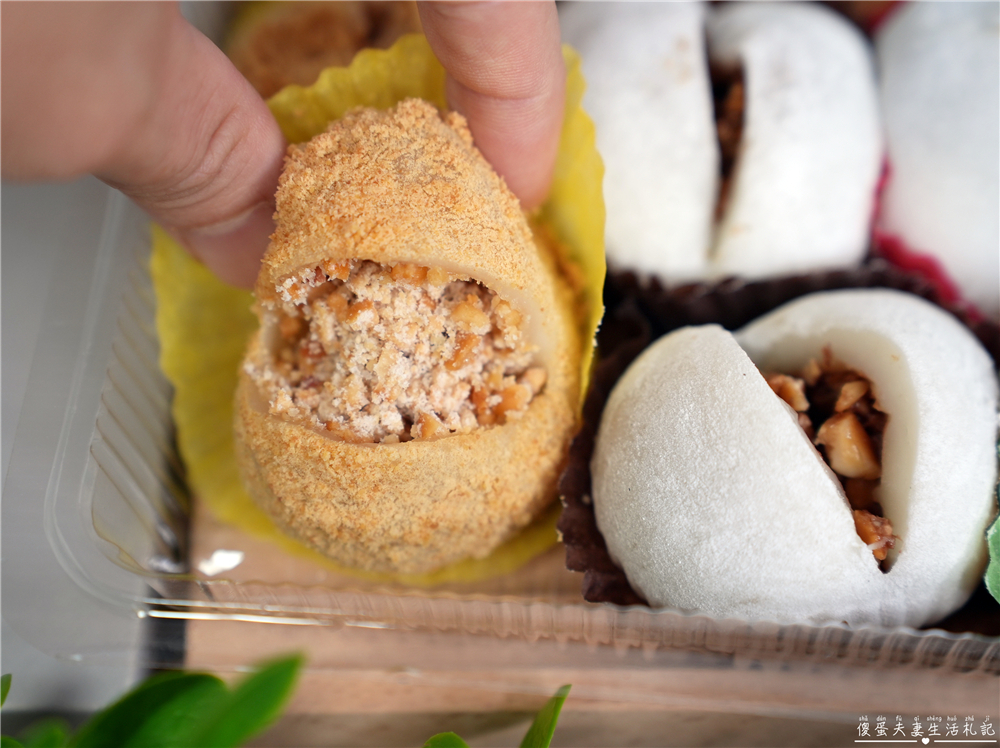 【桃園大溪。美食】『阿山哥麻糬卡打車』口味涮嘴多元！好吃麻糬小攤車現身！ @傻蛋夫妻生活札記