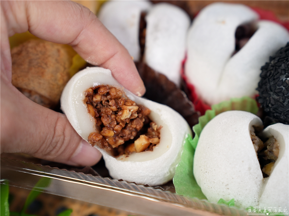 【桃園大溪。美食】『阿山哥麻糬卡打車』口味涮嘴多元！好吃麻糬小攤車現身！ @傻蛋夫妻生活札記