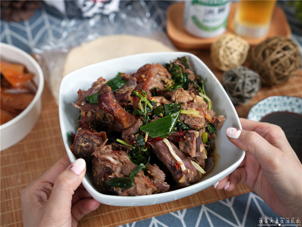 【台中太平。美食】『真味北平烤鴨』烤鴨老店！每逢假日必排隊的一鴨二吃烤鴨店！ @傻蛋夫妻生活札記