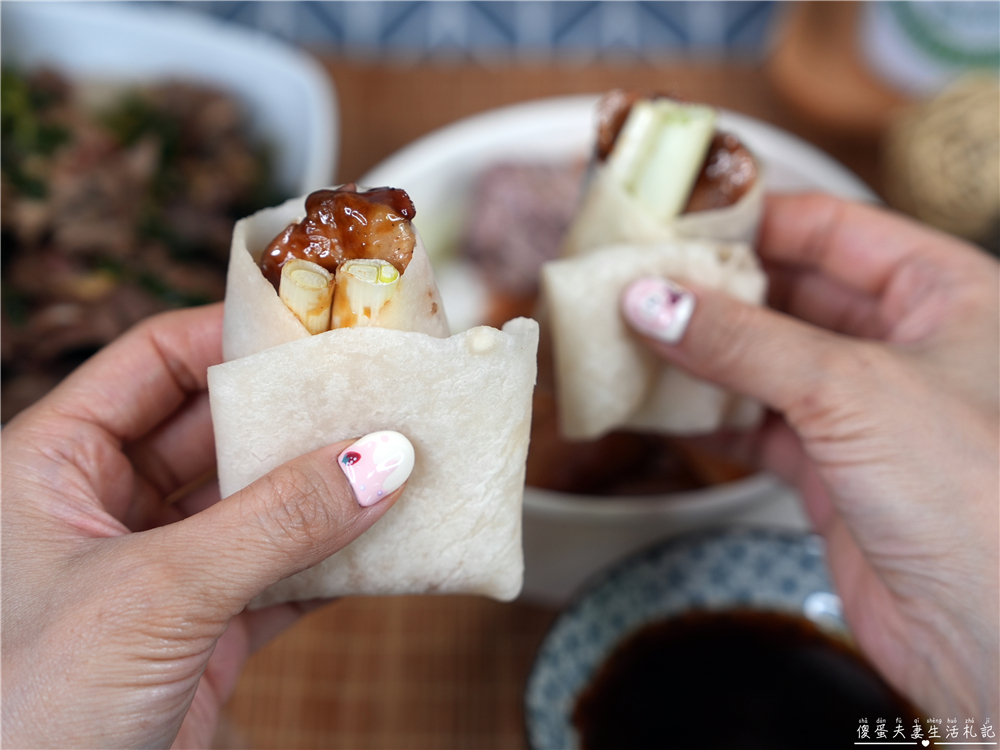 【台中太平。美食】『真味北平烤鴨』烤鴨老店！每逢假日必排隊的一鴨二吃烤鴨店！ @傻蛋夫妻生活札記