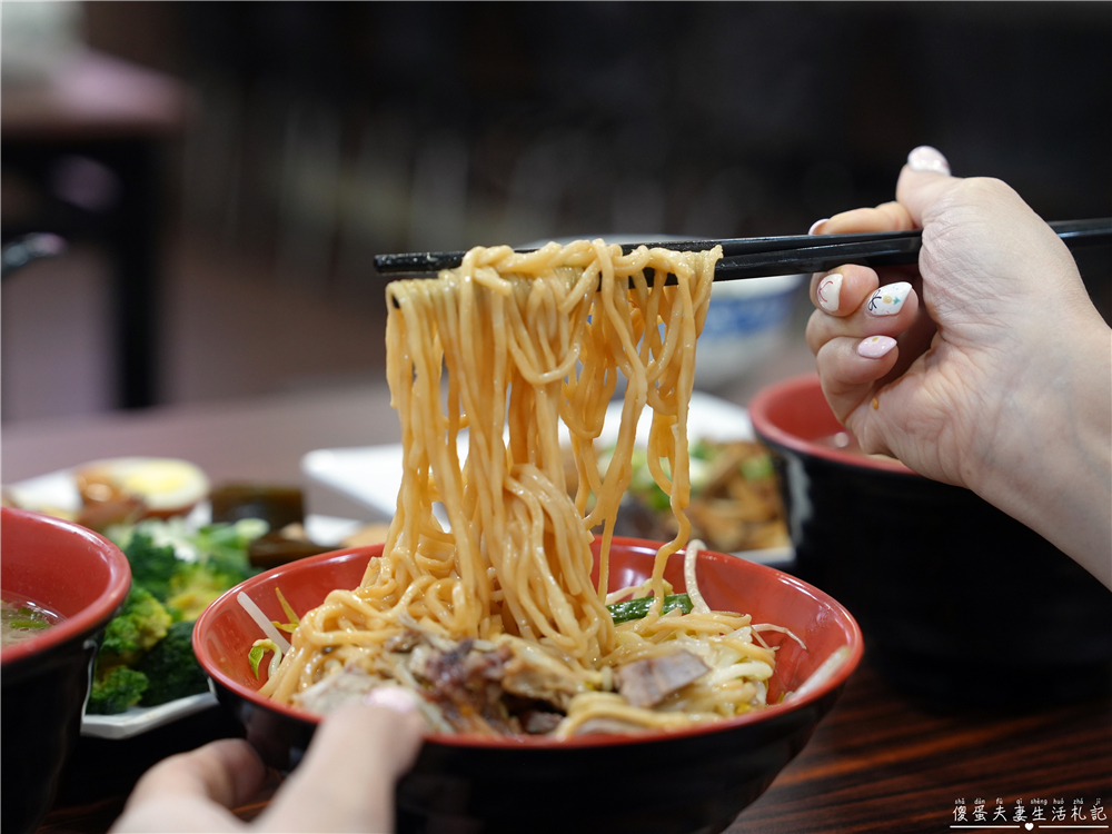 【苗栗竹南。美食】『十三棧麵食小館』宵夜場加開！博愛街上清爽的家常小吃~ @傻蛋夫妻生活札記