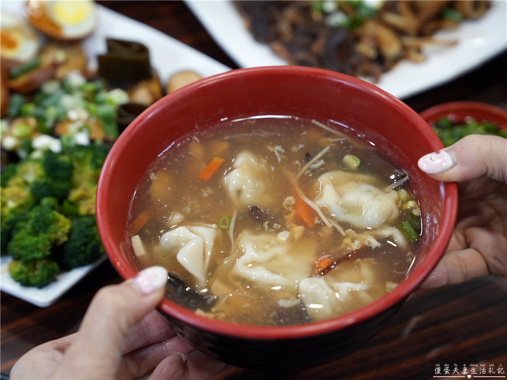 【苗栗竹南。美食】『十三棧麵食小館』宵夜場加開！博愛街上清爽的家常小吃~ @傻蛋夫妻生活札記