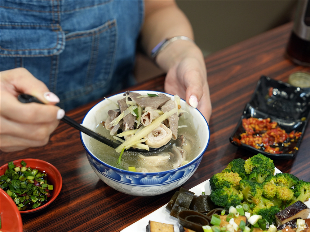 【苗栗竹南。美食】『十三棧麵食小館』宵夜場加開！博愛街上清爽的家常小吃~ @傻蛋夫妻生活札記