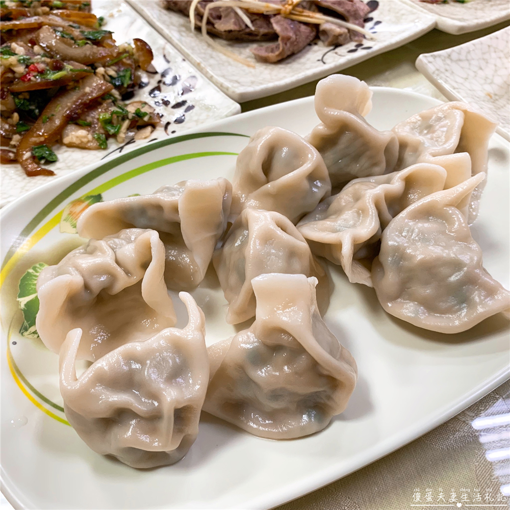 【苗栗市美食】『天涯海餃』特色四季豆煎餃！多樣化涼拌小菜與美味餐點！ @傻蛋夫妻生活札記