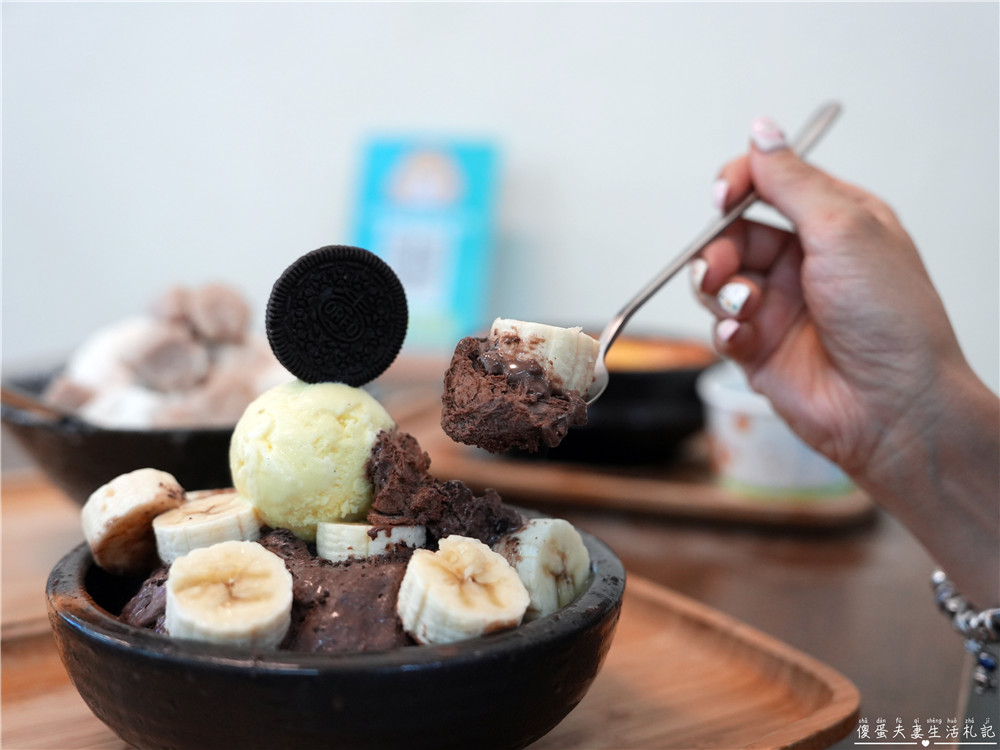 【苗栗竹南。美食】『夏綠蒂雪花冰』口味多元豐富！竹南運動公園旁的老字號雪花冰！ @傻蛋夫妻生活札記