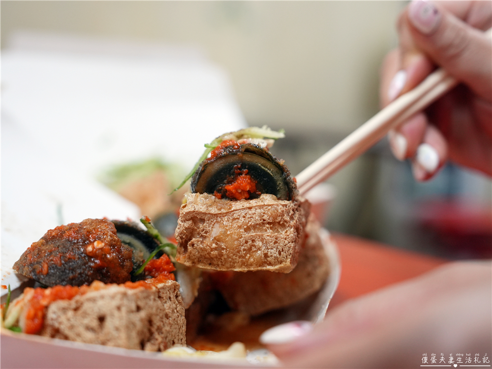 【台中北屯。美食】『榕星臭豆腐』超特色炸彈臭豆腐！昌平夜市的超夯人氣小吃！ @傻蛋夫妻生活札記
