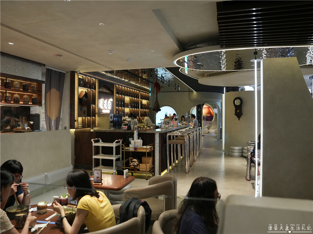 【台中南屯。美食】『茶馬司訪山茶店』未來感主題餐廳！不限時的寵物友善茶館！ @傻蛋夫妻生活札記