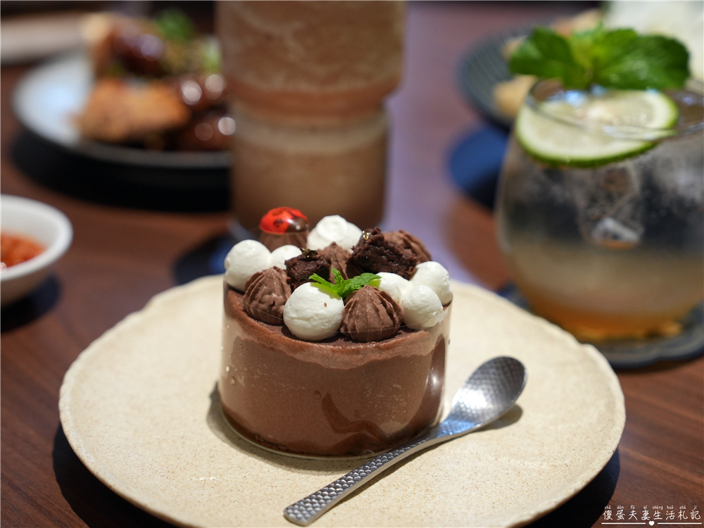 【台中南屯。美食】『茶馬司訪山茶店』未來感主題餐廳！不限時的寵物友善茶館！ @傻蛋夫妻生活札記