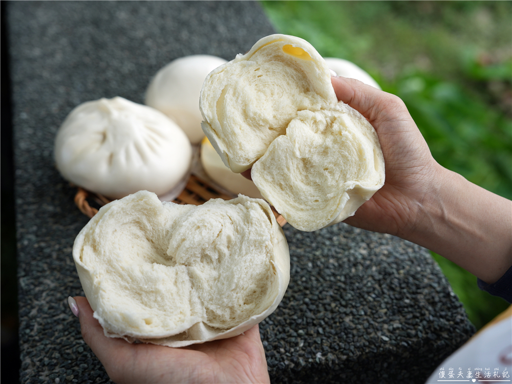 【苗栗市。美食】『麥德加專業饅頭-苗栗店』口感紮實勁道！實力派的連鎖包子饅頭店~ @傻蛋夫妻生活札記