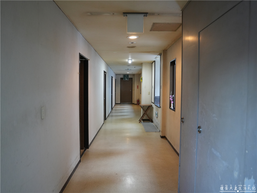 【日本栃木。住宿】『奥塩原元湯 大出館』日本唯一！墨の湯與五色の湯的秘湯體驗！ @傻蛋夫妻生活札記