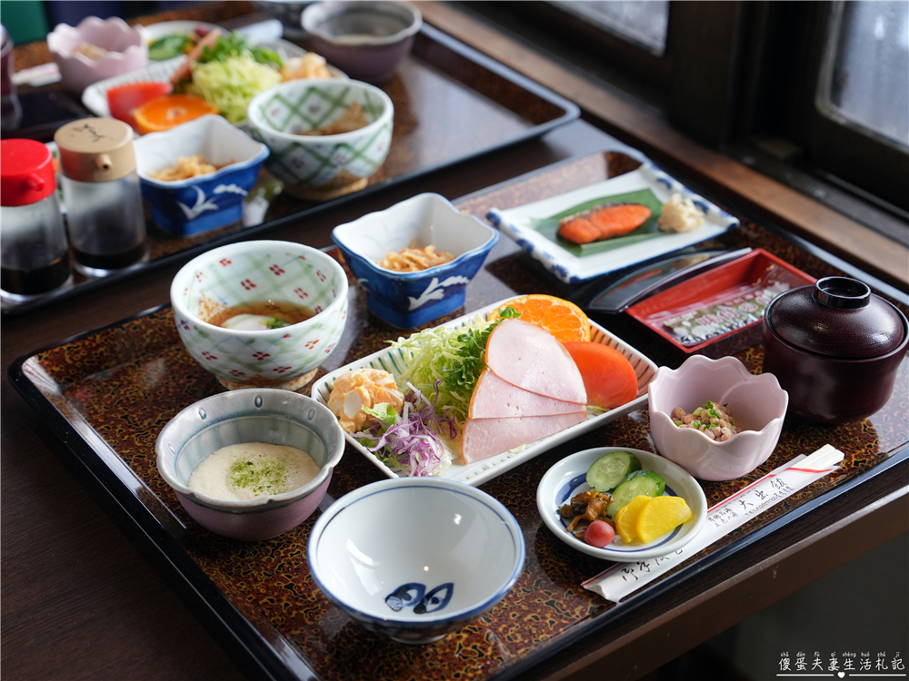 【日本栃木。住宿】『奥塩原元湯 大出館』日本唯一！墨の湯與五色の湯的秘湯體驗！ @傻蛋夫妻生活札記