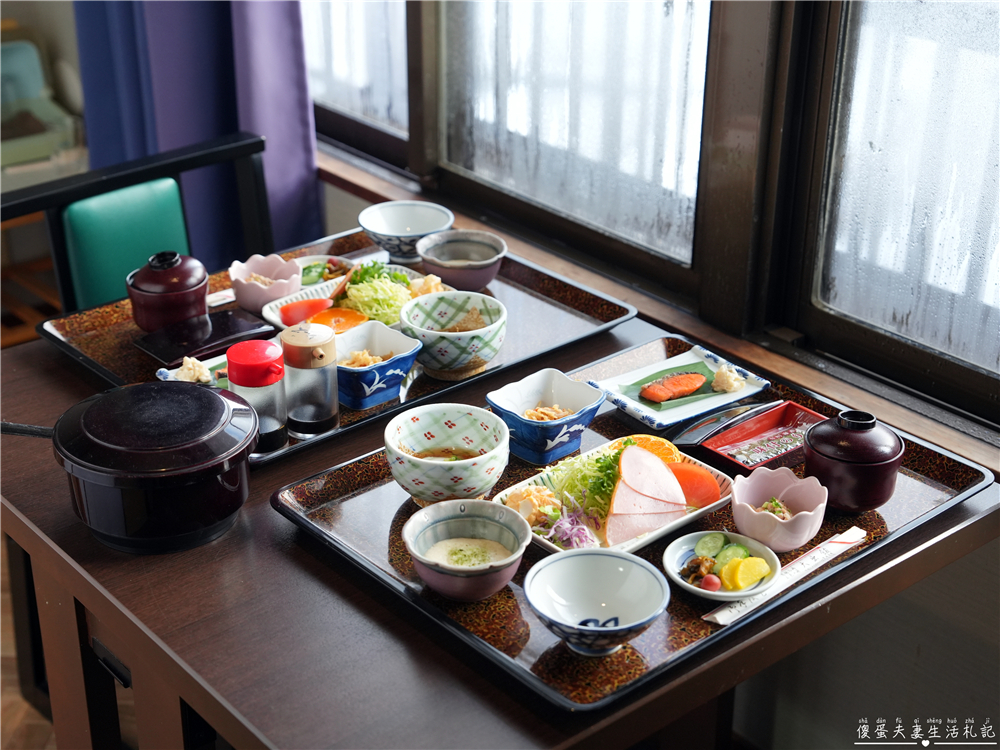 【日本栃木。住宿】『奥塩原元湯 大出館』日本唯一！墨の湯與五色の湯的秘湯體驗！ @傻蛋夫妻生活札記