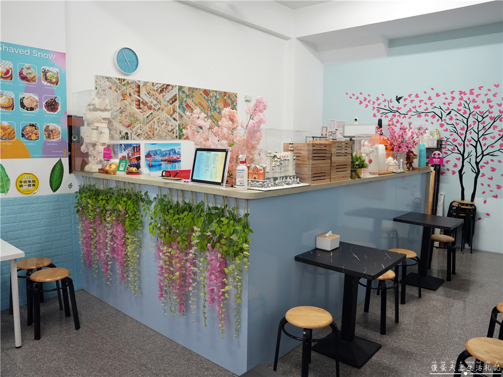 【台中北屯。美食】『拾六雪冰舖』消暑涮嘴！東山黃昏市場旁的雪花冰專賣店！ @傻蛋夫妻生活札記