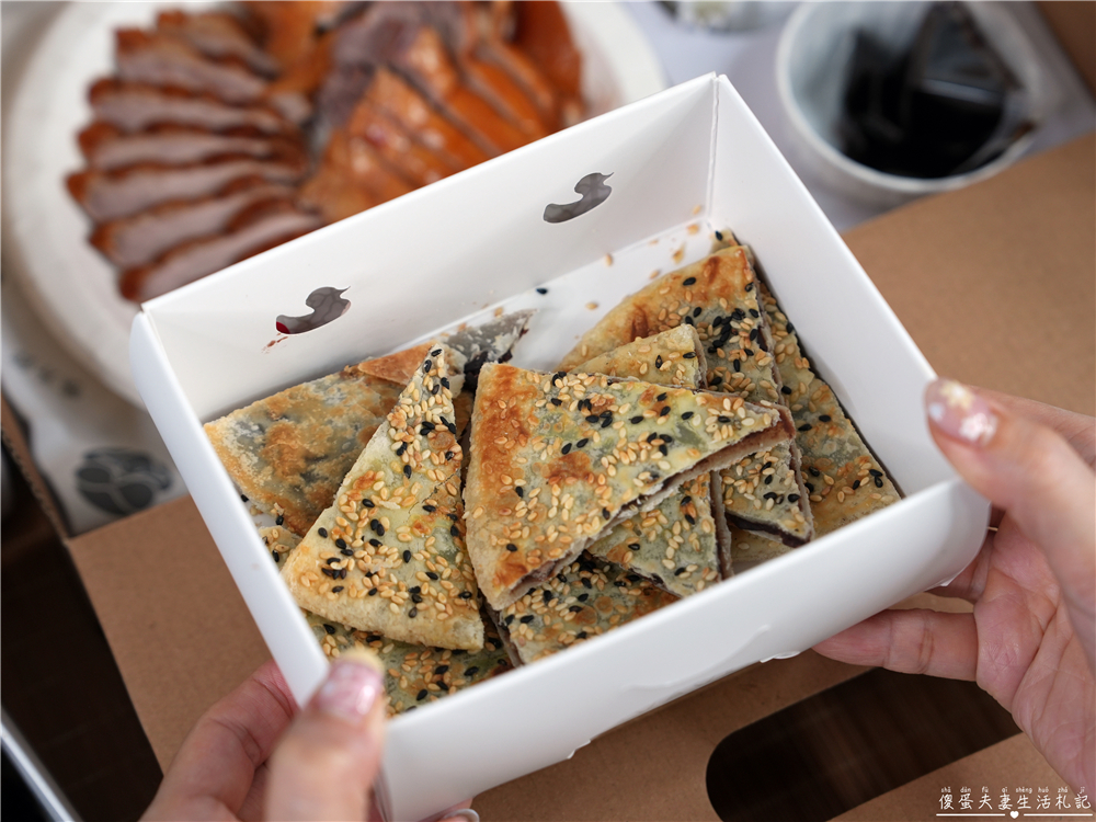 【台中西區。美食】『小鴨片』人氣外帶烤鴨專賣！片鴨、捲餅、各式鴨架料理樣樣誘人！ @傻蛋夫妻生活札記