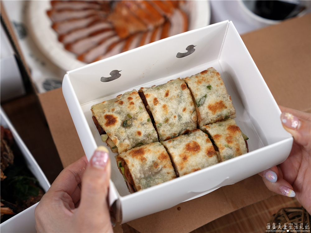 【台中西區。美食】『小鴨片』人氣外帶烤鴨專賣！片鴨、捲餅、各式鴨架料理樣樣誘人！ @傻蛋夫妻生活札記