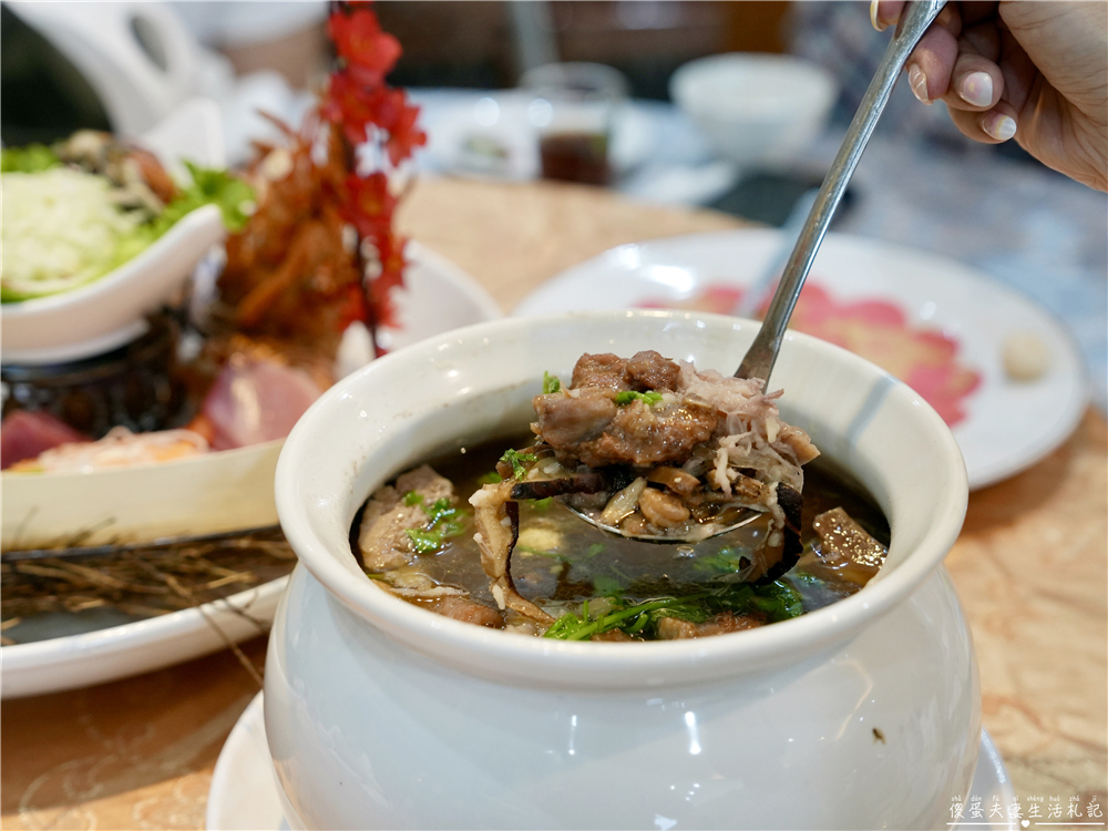 【桃園大溪。婚宴】『海宴餐廳』幸福洋溢的婚禮紀實！好同事的人生大事！ @傻蛋夫妻生活札記