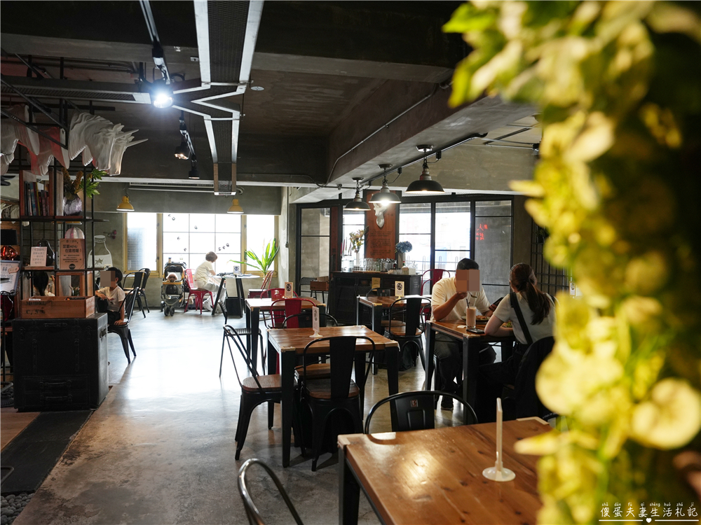 【台中西屯。美食】『春三朝午』夏季限定！井字芒果飲品vs起司爆擊牽絲義式燉飯霸氣登場！逢甲早午餐推薦~~ @傻蛋夫妻生活札記