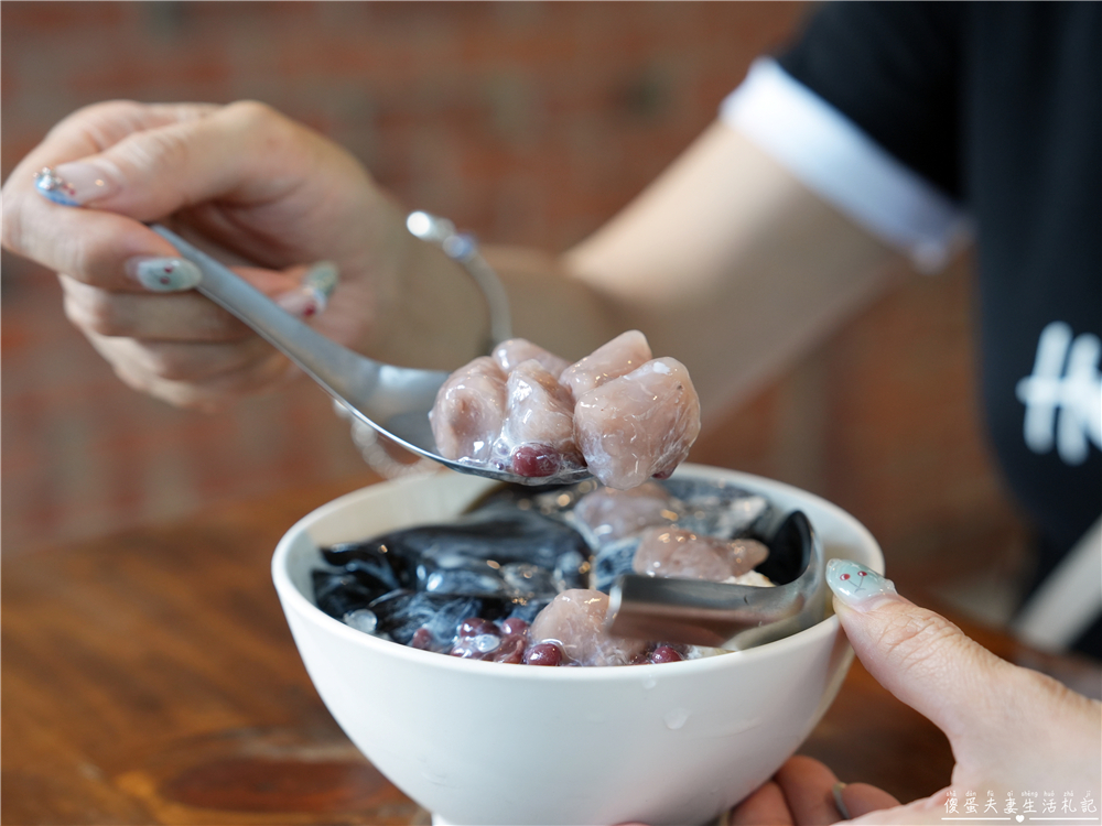 【台中龍井。美食】『東海豆子芋圓』超Q芋圓仙草凍甜點！東海的老字號點心~ @傻蛋夫妻生活札記