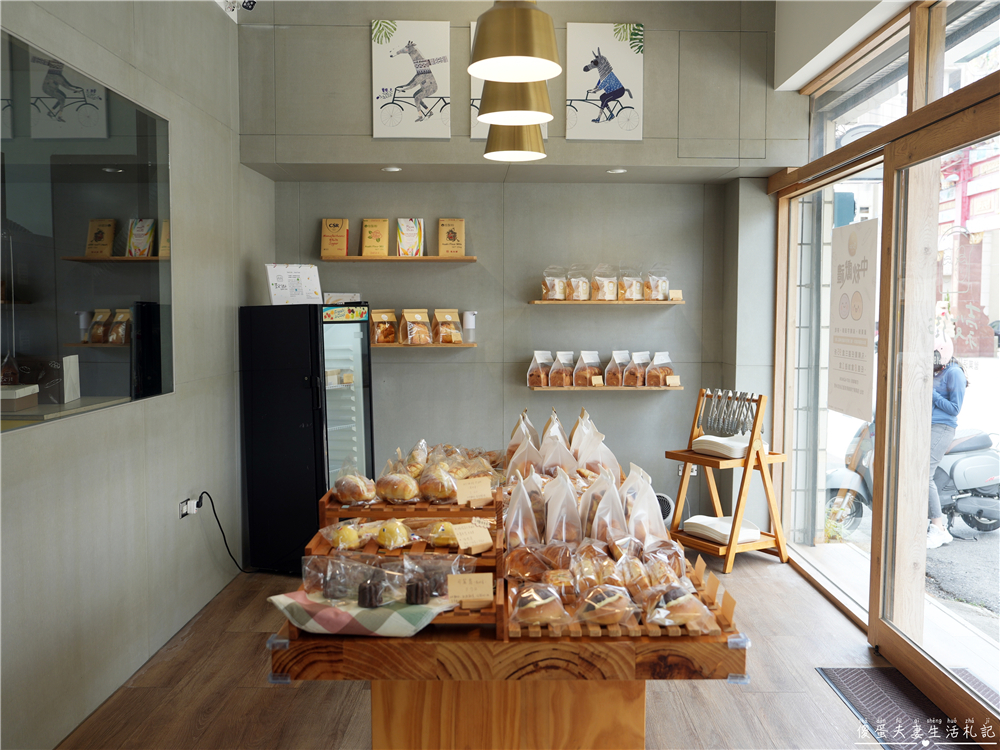 【苗栗竹南。美食】『穀街Good Job』質感系烘焙坊!2025中秋蛋黃酥、芋頭酥禮盒熱賣中! @傻蛋夫妻生活札記 【苗栗竹南。美食】『穀街Good Job』質感系烘焙坊!2025中秋蛋黃酥、芋頭酥禮盒熱賣中! @傻蛋夫妻生活札記