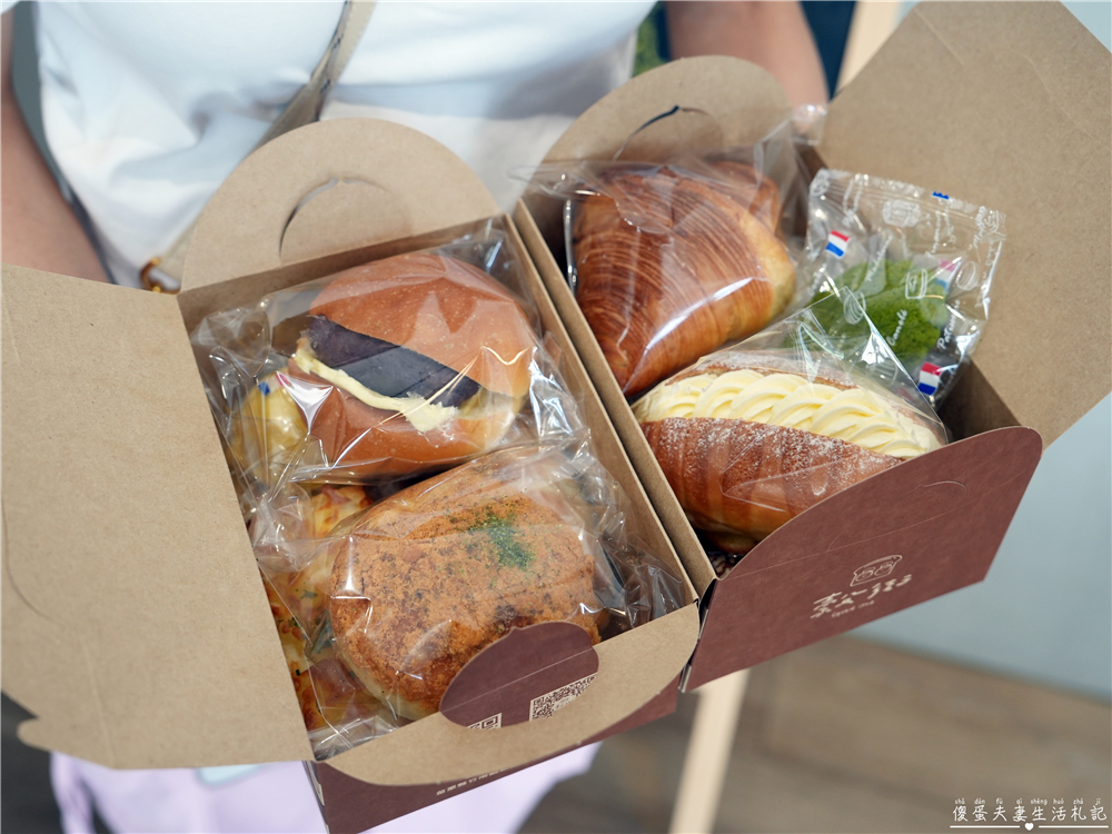 【苗栗竹南。美食】『穀街Good Job』質感系烘焙坊！2025中秋蛋黃酥、芋頭酥禮盒熱賣中！ @傻蛋夫妻生活札記