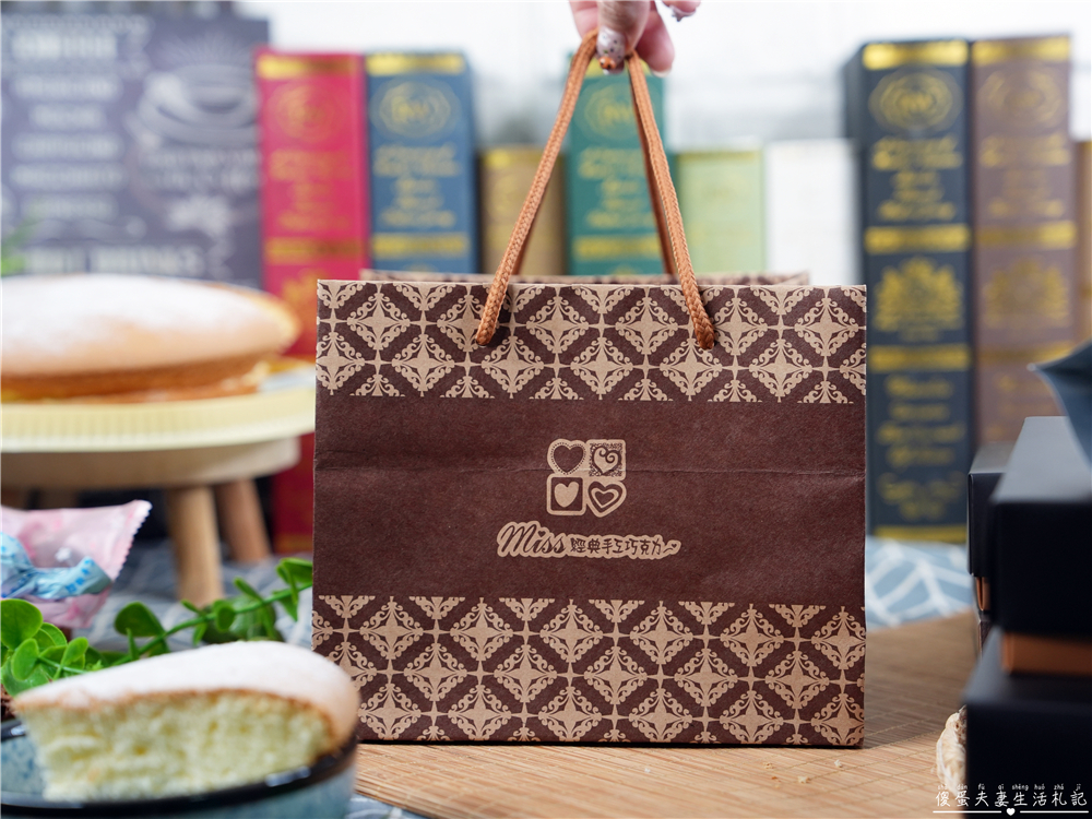 【台中伴手禮。懶人包】台中伴手禮買什麼?14間伴手禮大蒐集！逢年過節送禮清單出爐！ @傻蛋夫妻生活札記