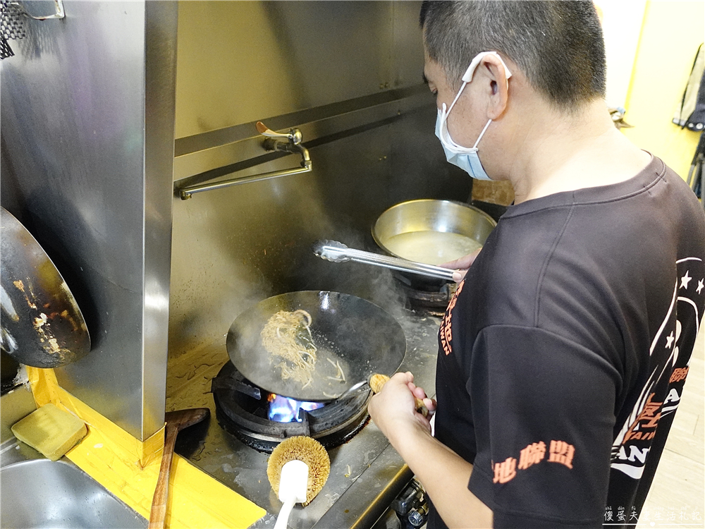 【台中逢甲商圈。懶人包】19家美食大蒐集！台中超人氣商圈美食集合！ @傻蛋夫妻生活札記