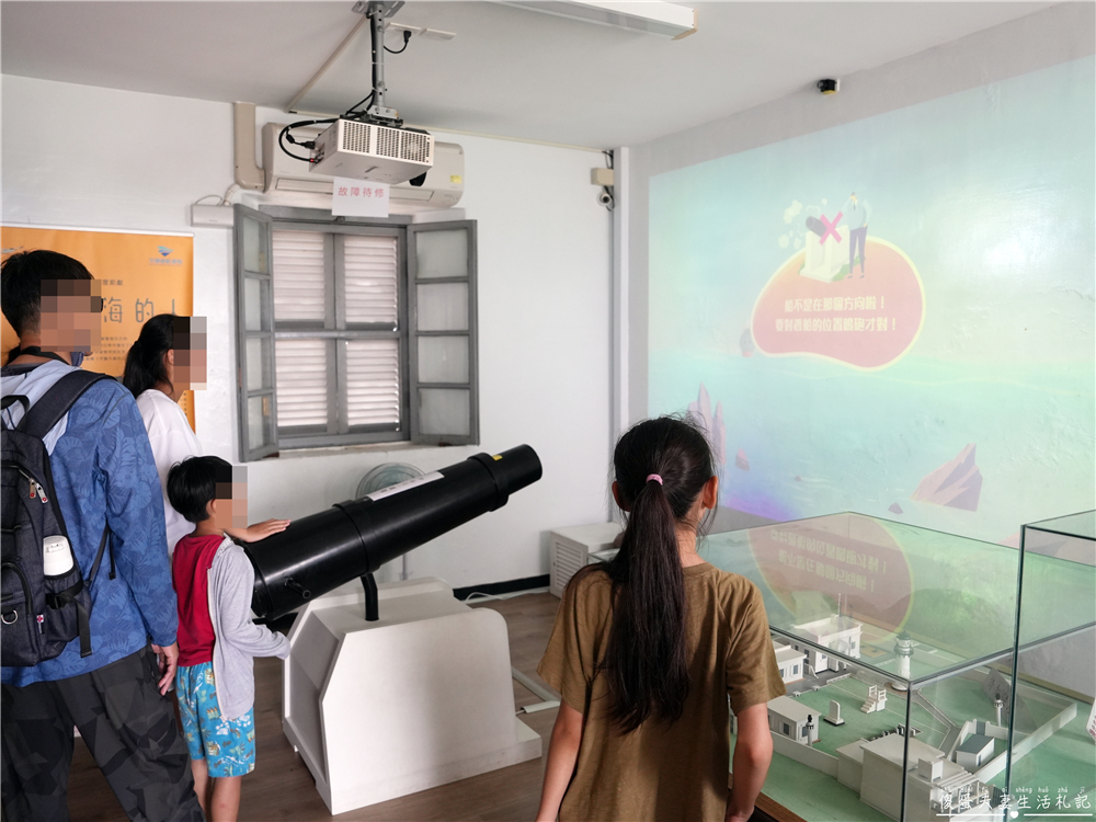 【澎湖西嶼。景點】『漁翁島燈塔/西嶼燈塔』全台最古老燈塔！參訪百年歷史國定古蹟！ @傻蛋夫妻生活札記