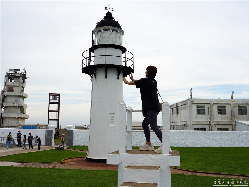 【澎湖西嶼。景點】『漁翁島燈塔/西嶼燈塔』全台最古老燈塔！參訪百年歷史國定古蹟！ @傻蛋夫妻生活札記