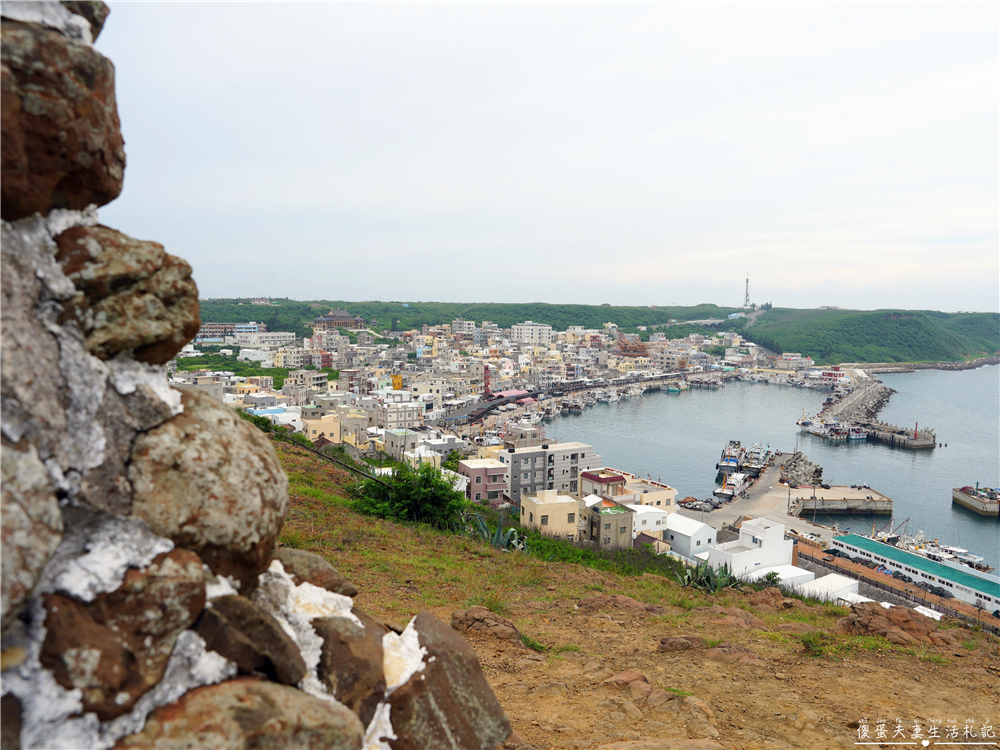 【澎湖西嶼。景點】『三仙塔』俯瞰台版聖托里尼！澎湖西嶼的守護靈魂與古老傳說~ @傻蛋夫妻生活札記