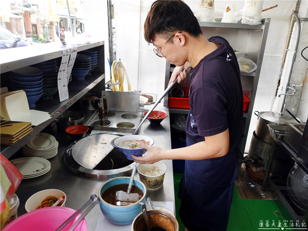 【苗栗市美食】『三番港魷魚焿-苗栗市分店』簡單又美味！刷嘴羹麵、好吃滷味，讓人一試成主顧！ @傻蛋夫妻生活札記