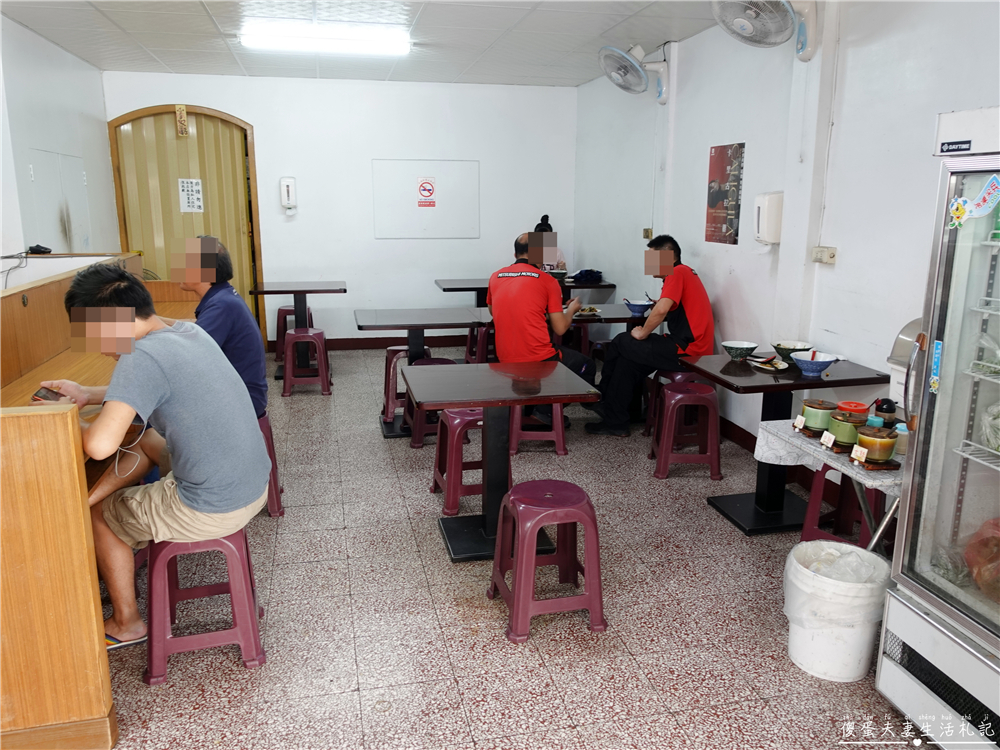 【苗栗市美食】『三番港魷魚焿-苗栗市分店』簡單又美味!刷嘴羹麵、好吃滷味,讓人一試成主顧! @傻蛋夫妻生活札記 【苗栗市美食】『三番港魷魚焿-苗栗市分店』簡單又美味!刷嘴羹麵、好吃滷味,讓人一試成主顧! @傻蛋夫妻生活札記