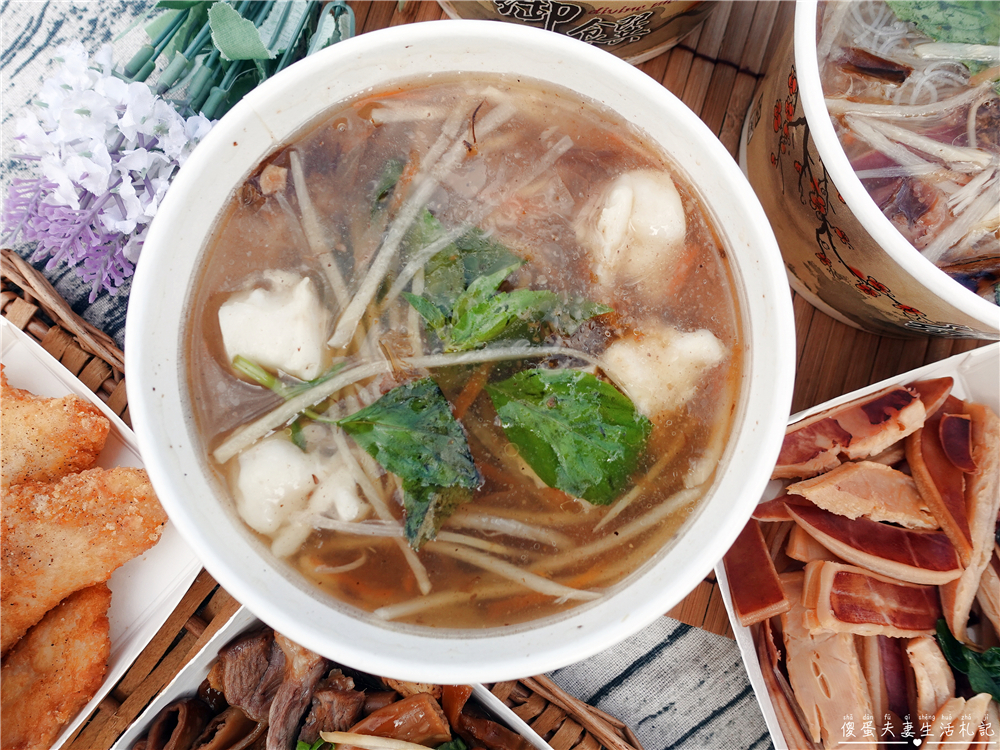 【苗栗市美食】『三番港魷魚焿-苗栗市分店』簡單又美味！刷嘴羹麵、好吃滷味，讓人一試成主顧！ @傻蛋夫妻生活札記