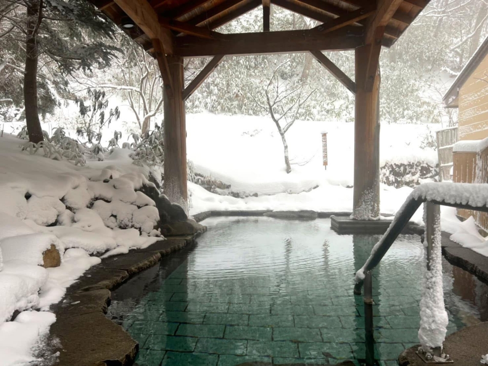 【日本栃木。住宿】『大丸溫泉旅館』那須高原上的雪見秘境川湯初體驗！ @傻蛋夫妻生活札記