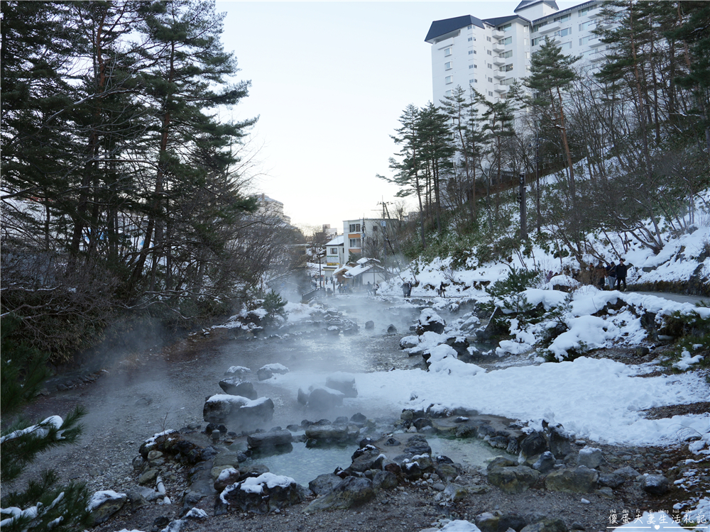 【日本群馬。溫泉】『西の河原露天風呂』草津必去的超人氣露天風呂！ @傻蛋夫妻生活札記