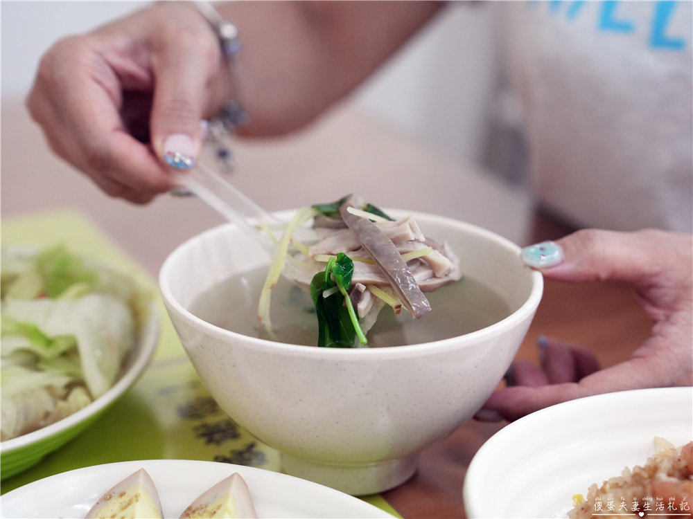 【苗栗頭份。美食】『御膳廚房』超猛功夫炒飯！粒粒分明、鑊氣十足的炒飯小吃！ @傻蛋夫妻生活札記