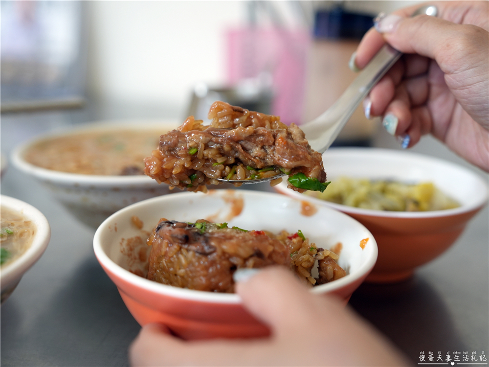 【苗栗竹南。美食】『廟口麵線』隱藏在竹南五穀宮的涮嘴小吃~ @傻蛋夫妻生活札記