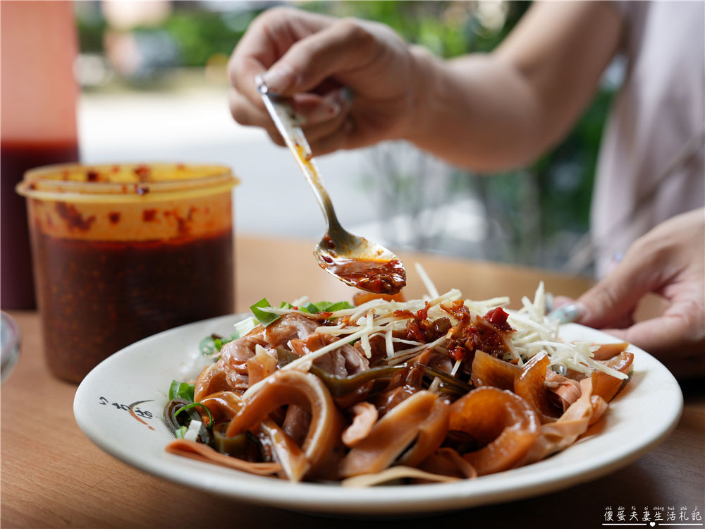 【台中北屯。美食】『松竹麵攤』平價古早味！營業到凌晨一點的低調涮嘴麵攤！滷味超推推~ @傻蛋夫妻生活札記