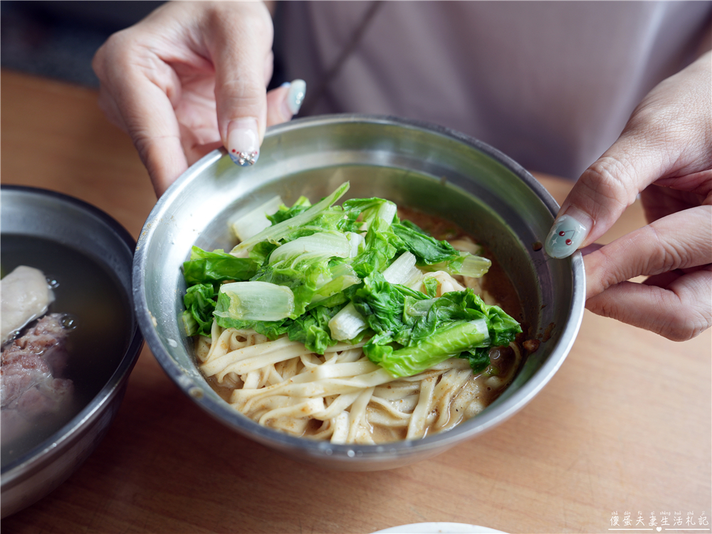 【台中北屯。美食】『松竹麵攤』平價古早味！營業到凌晨一點的低調涮嘴麵攤！滷味超推推~ @傻蛋夫妻生活札記