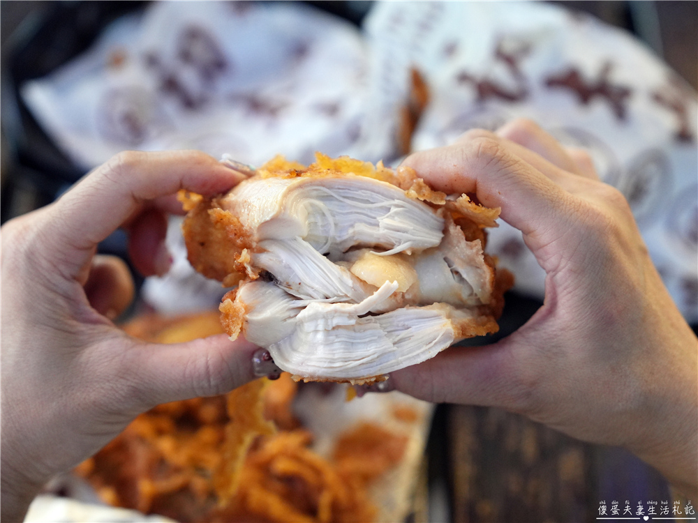 【台中北區。美食】『初木山-一中店』雞排的後起新秀！一中街的超夯排隊雞排！ @傻蛋夫妻生活札記