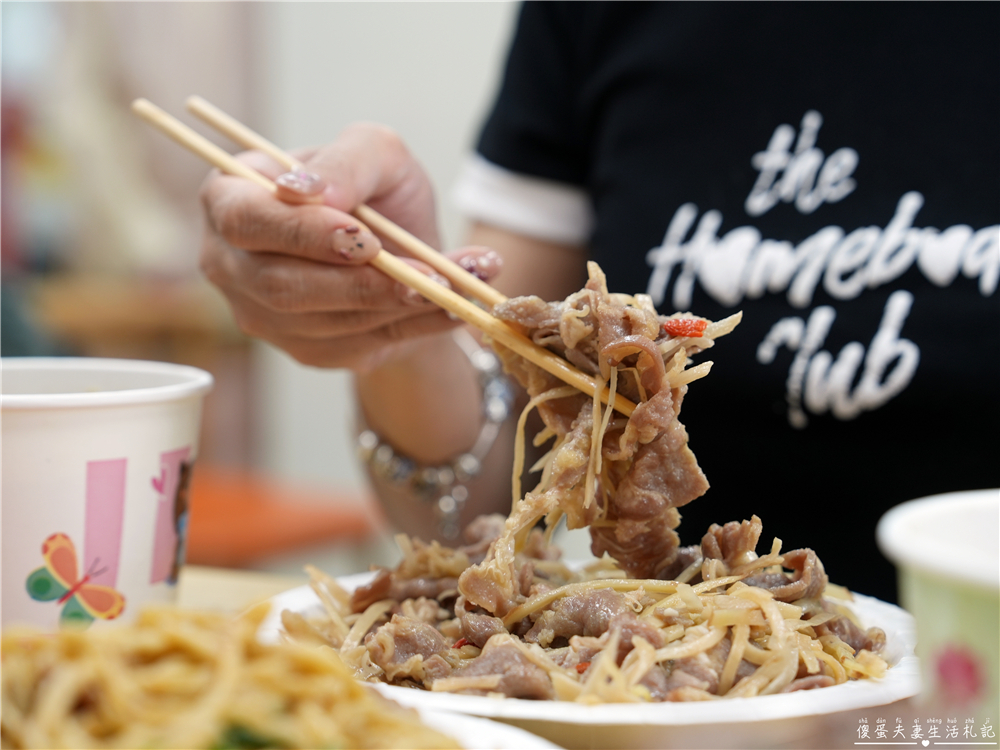 【苗栗市。美食】『六小福林記炒羊肉』白飯殺手！鹹香鮮嫩且不羶的羊肉料理專賣！連怕羊味的人都愛~~ @傻蛋夫妻生活札記