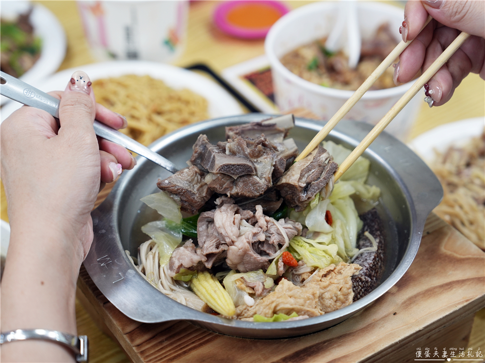 【苗栗市。美食】『六小福林記炒羊肉』白飯殺手！鹹香鮮嫩且不羶的羊肉料理專賣！連怕羊味的人都愛~~ @傻蛋夫妻生活札記