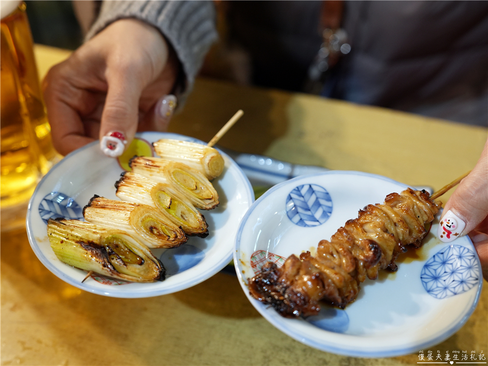 【日本東京。美食】『大眾酒場 ヤリキ 總本店』阿美橫町的小小居酒屋！內臟鍋及串燒酒場吃起來~~ @傻蛋夫妻生活札記
