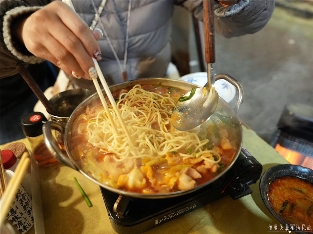 【日本東京。美食】『大眾酒場 ヤリキ 總本店』阿美橫町的小小居酒屋！內臟鍋及串燒酒場吃起來~~ @傻蛋夫妻生活札記